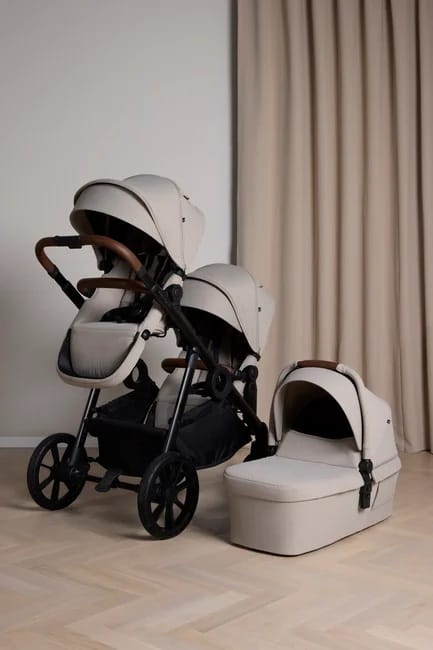 Beemoo Pro Multi 2 sisarusvaunut Latte Beige -värissä, yhdistettävä istuin- ja vaunukopparatkaisu.